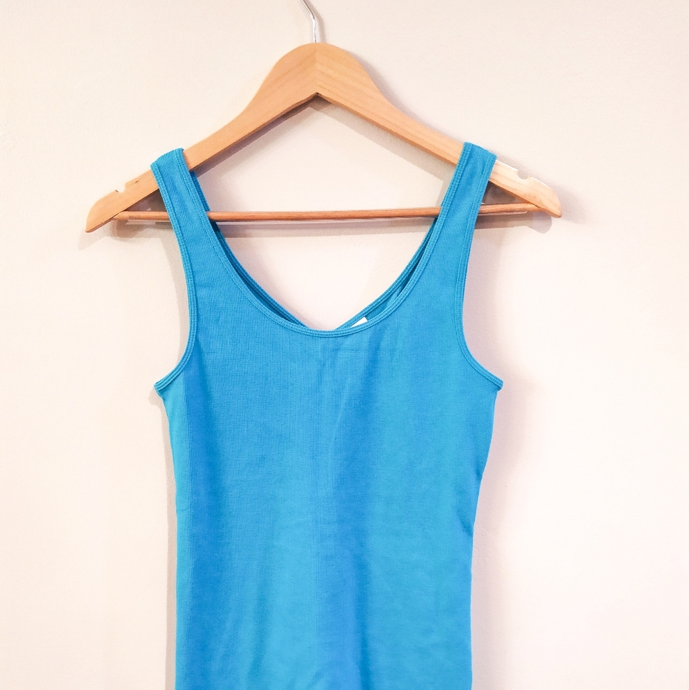 Blue Ribbed Fitted Under Armour Tank Size M